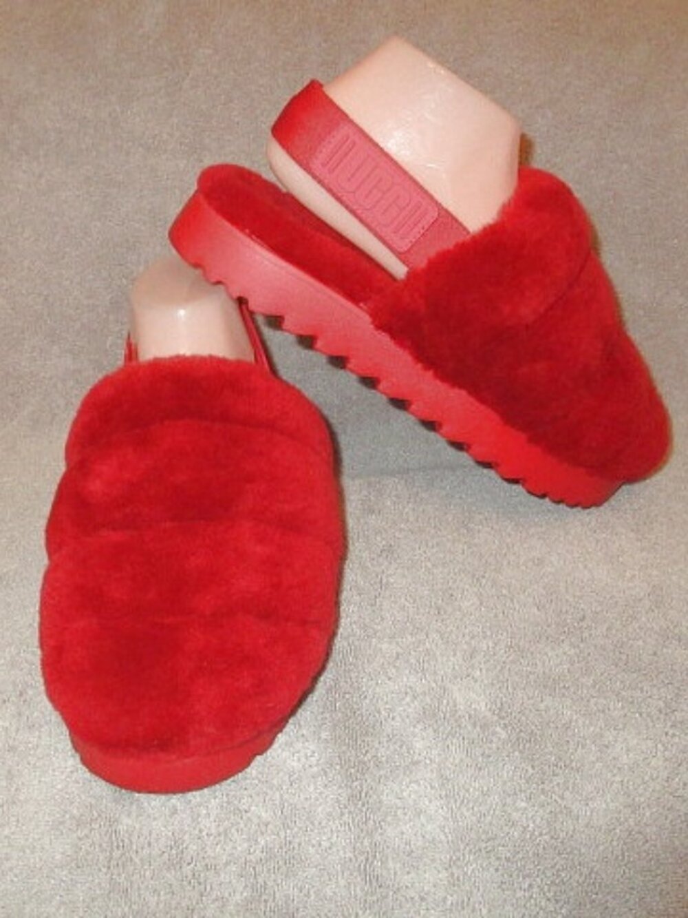 UGG Womens 8 Super Fluff Sheepskin Slippers Slip On Cozy Comfort Slide Shoe Red
